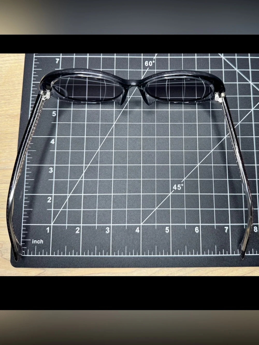 Fendi Black Round Oversized Women's Sunglasses with Gradient Lenses
